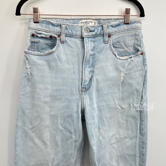 Abercrombie & Fitch The 90's Straight Ultra High Rise Distressed Jeans Size 27 - Picture 2 of 5